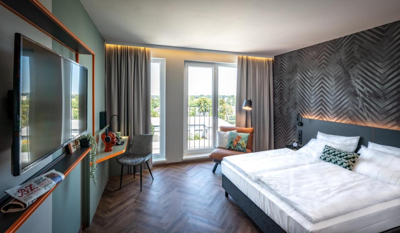 Loginn Hotel Berlin Airport Bagian luar foto