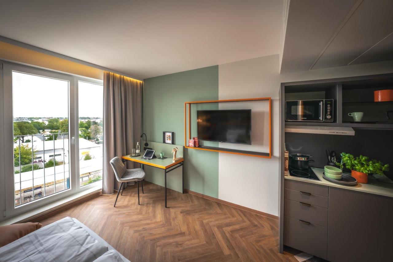Loginn Hotel Berlin Airport Bagian luar foto